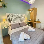 Fior Dei Carmeliti And Parking 4*