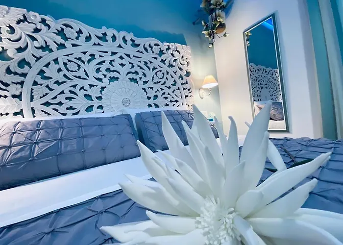 Fior Dei Carmeliti And Parking 4*