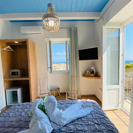 Pensjonat Fior Dei Carmeliti And Parking 4*