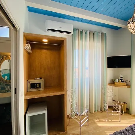 Fior Dei Carmeliti And Parking Tropea