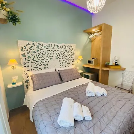 Fior Dei Carmeliti And Parking 4*