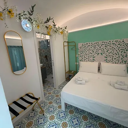 Fior Dei Carmeliti And Parking 4*