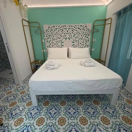 Gasthuis Fior Dei Carmeliti And Parking 4*