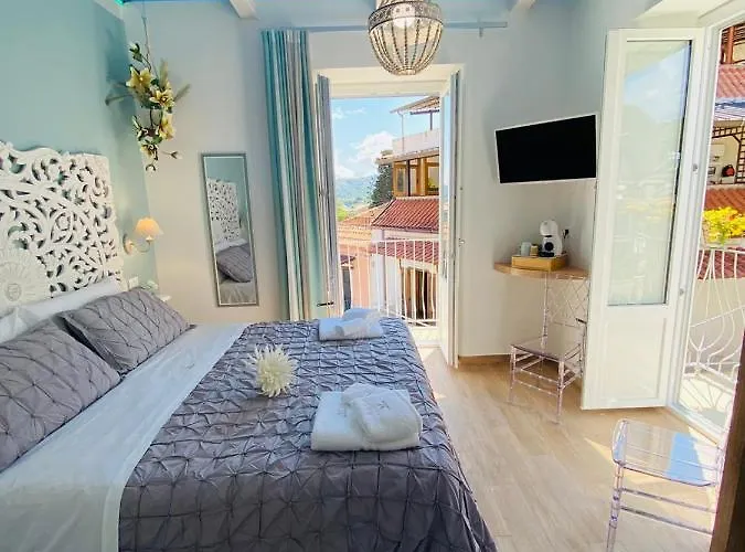 Гостевой дом Fior Dei Carmeliti And Parking 4*